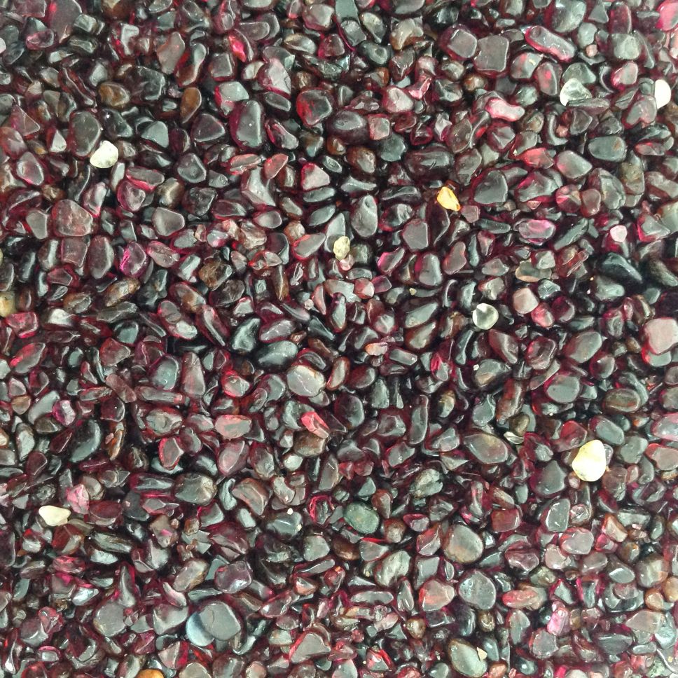 Garnet Chips - 1KG Garnet Chips - 1KG